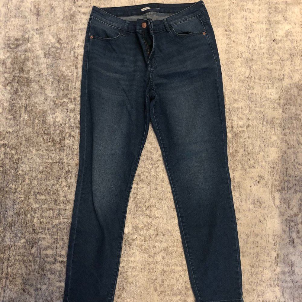 Old Navy Skinny Jeans - Size 12